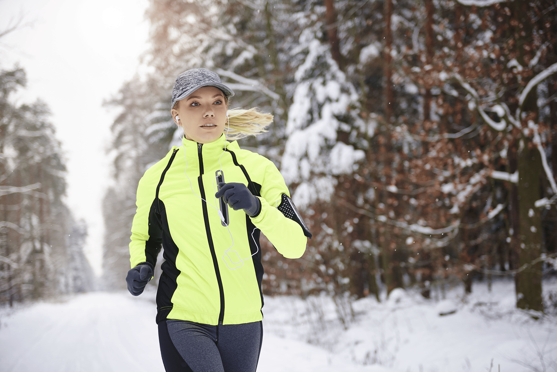 How to Maintain an Efficient Home Workout Routine During a Busy Workday